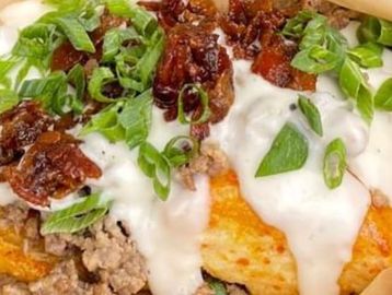 Flat Top Biscuits & Gravy