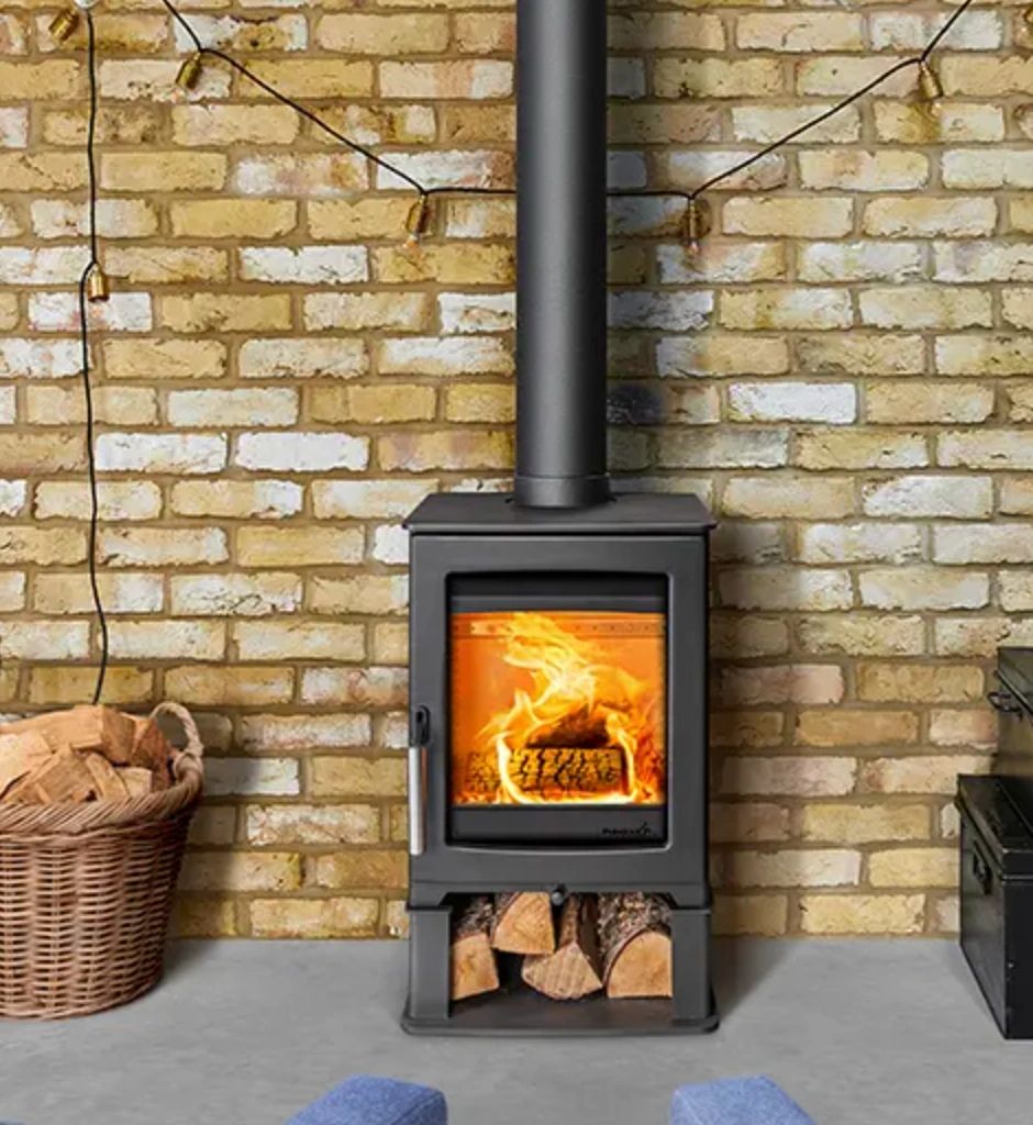 Hunter Aspect 4 stove on a plinth 