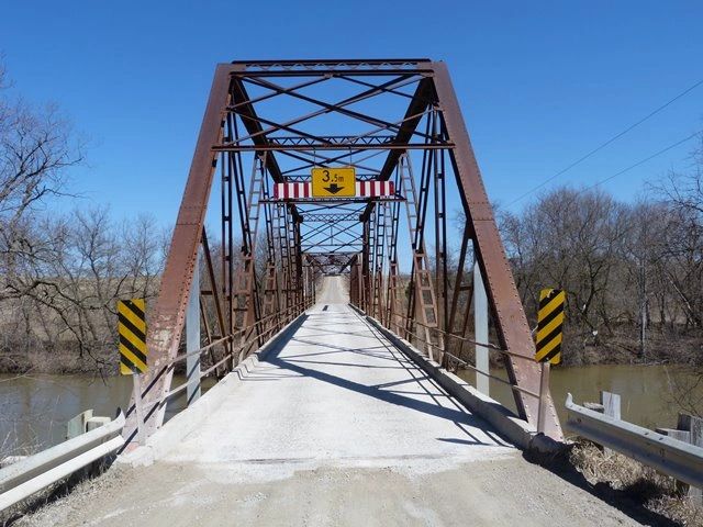 photo documenting a heritage resource - a bridge