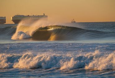 Dave Castro Photography wave barreling and ships