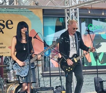Tsila and ilan Laks live at the Belmont Street Fair 2024