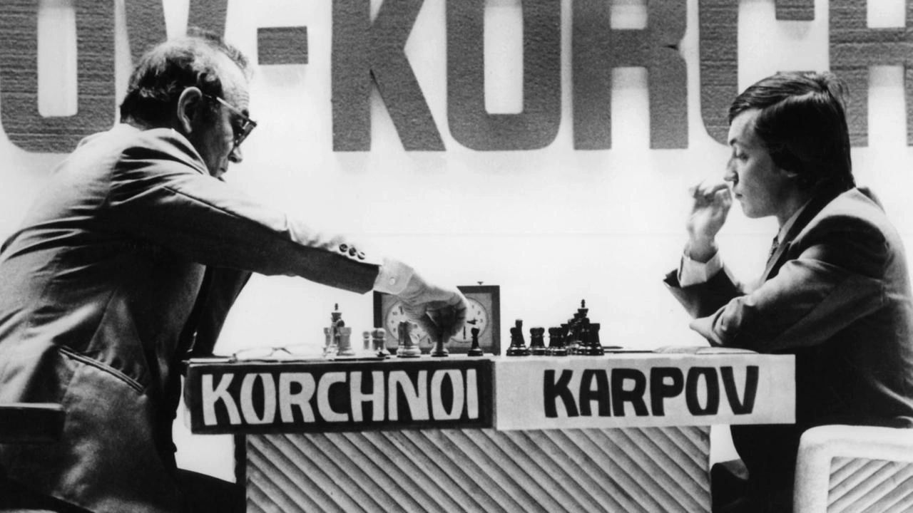 magen tomada de (https://www.deutschlandfunkkultur.de/aus-den-feuilletons-eine-schach-wm-als-psycho-krieg-100.html)