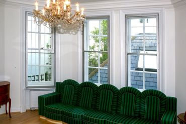 Lounge room 
