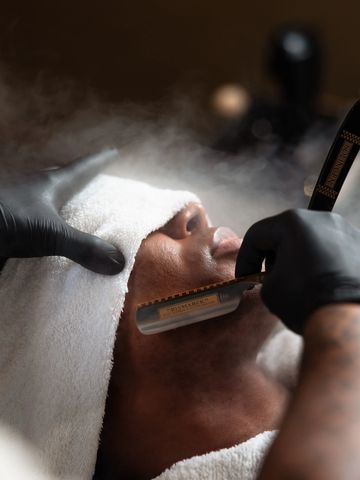 wedding-barber-luxury-groom-phoenix-beard