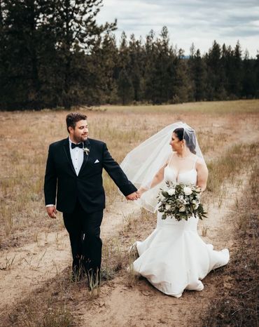 White and green wedding bouquet