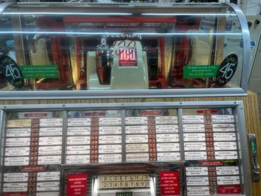  SEEBURG 1951 45 RPM Records Jukebox for Sale.