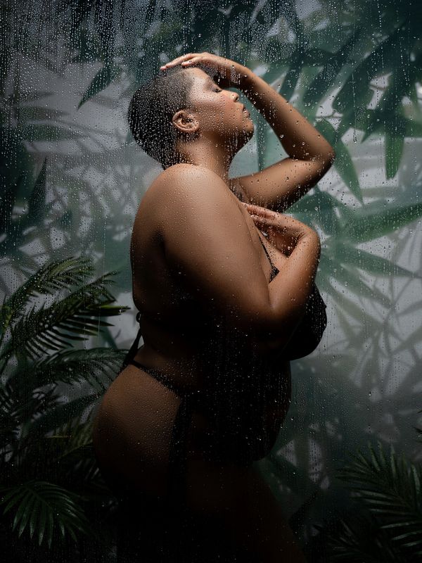 san diego boudoir photoshoot with shower