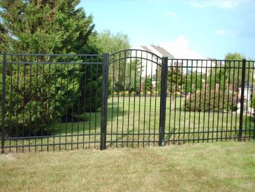 4-Rail with Arched Gate