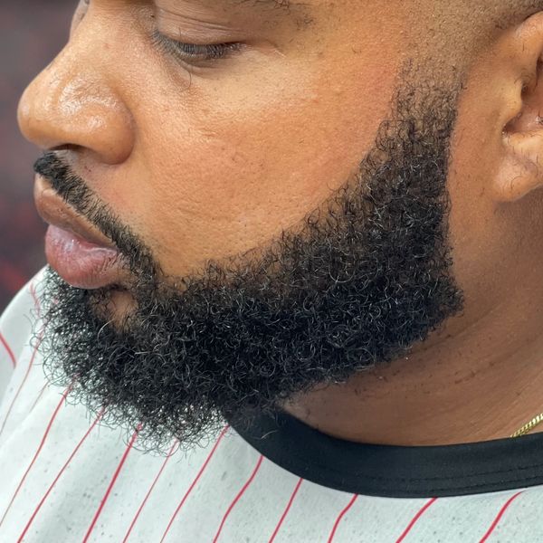 Sharp beard chin strap mid taper burst blowout