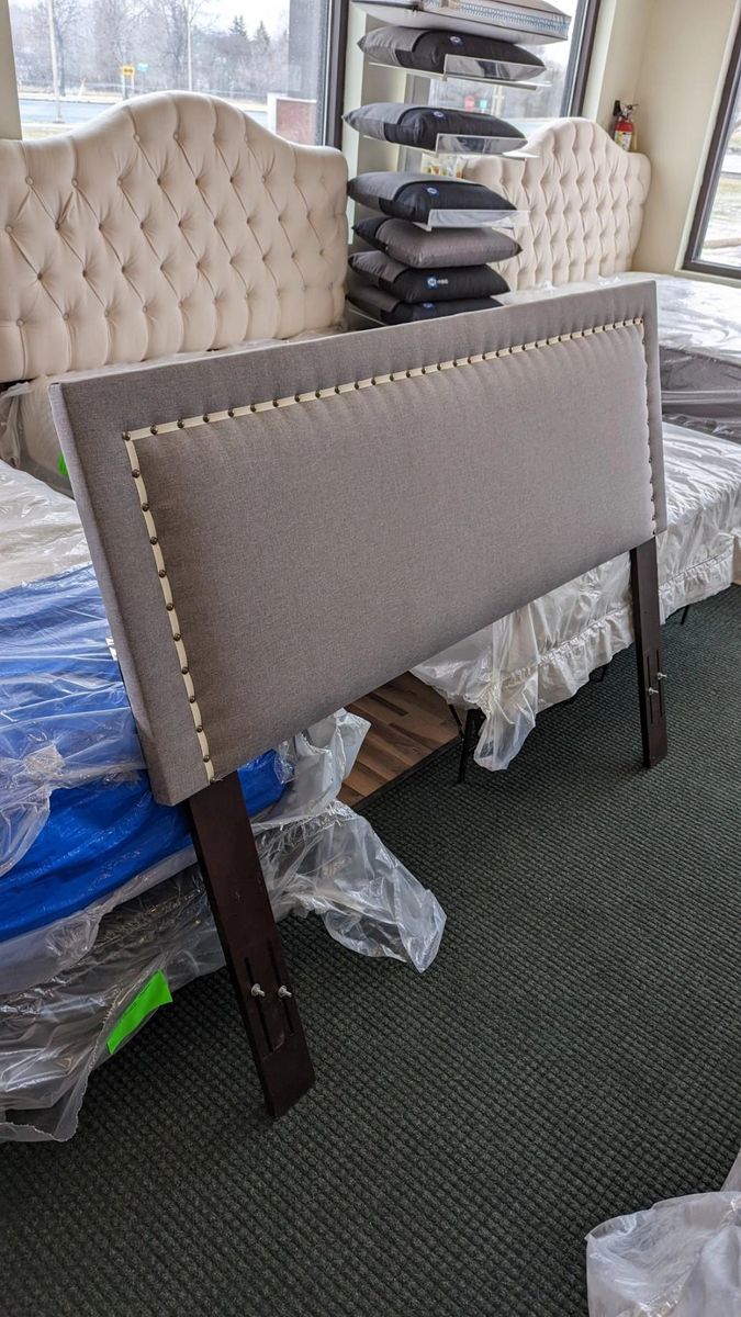 Leggett & Platt Fashion Bed Group Welsford Headboard Queen (Closeout)