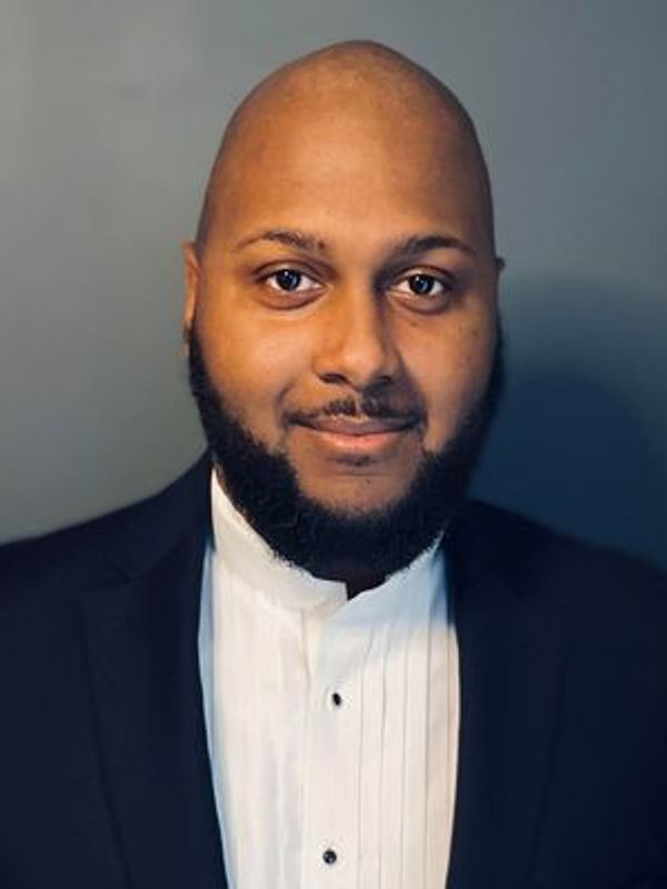 Jarrett Evans, Revision Counseling,  Black Male Therapists of Charlotte, Therapy for Black men 