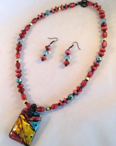 Mauve Colored Glass Necklace Set $48.00 