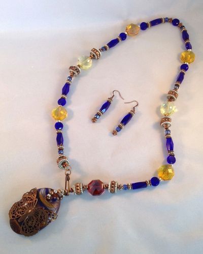 Faceted Glass Crystal Lariat with Butterfly pendant Necklace Set $55.00