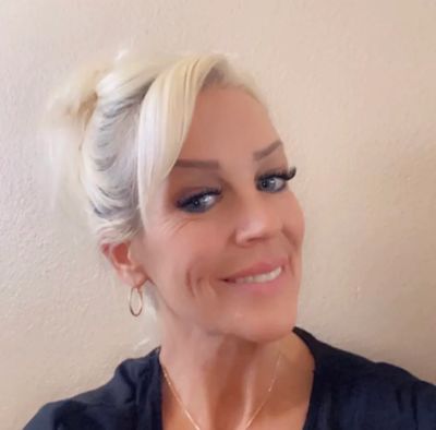 Bianca Baluyut, art therapy, contact, art station,  creative therapy, call