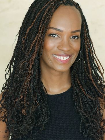 Image of a woman smling 
