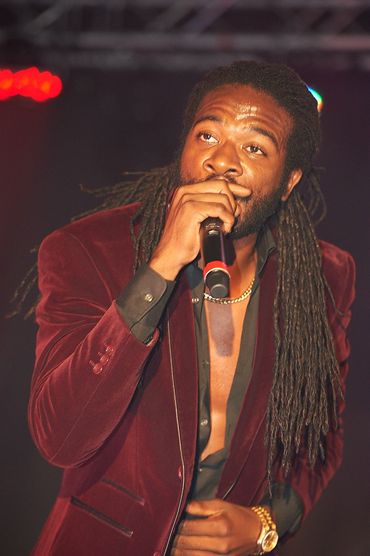 LaRosa Photography offers professional event, concert, and brand photography across Toronto / GTA