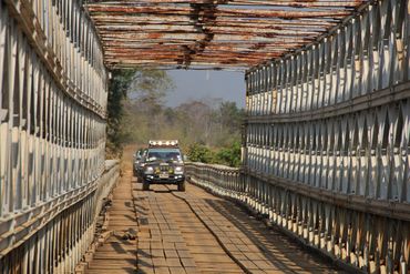 Raid 4x4 Asie du Sud Est expédition 4x4 toute l'asie voiture raid Laos Cambodge  Thaïlande Vietnam