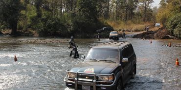 Excursion en voiture raid Cambodge au Laos et Thaïlande en 4 4 sur les pistes les routes de campagne