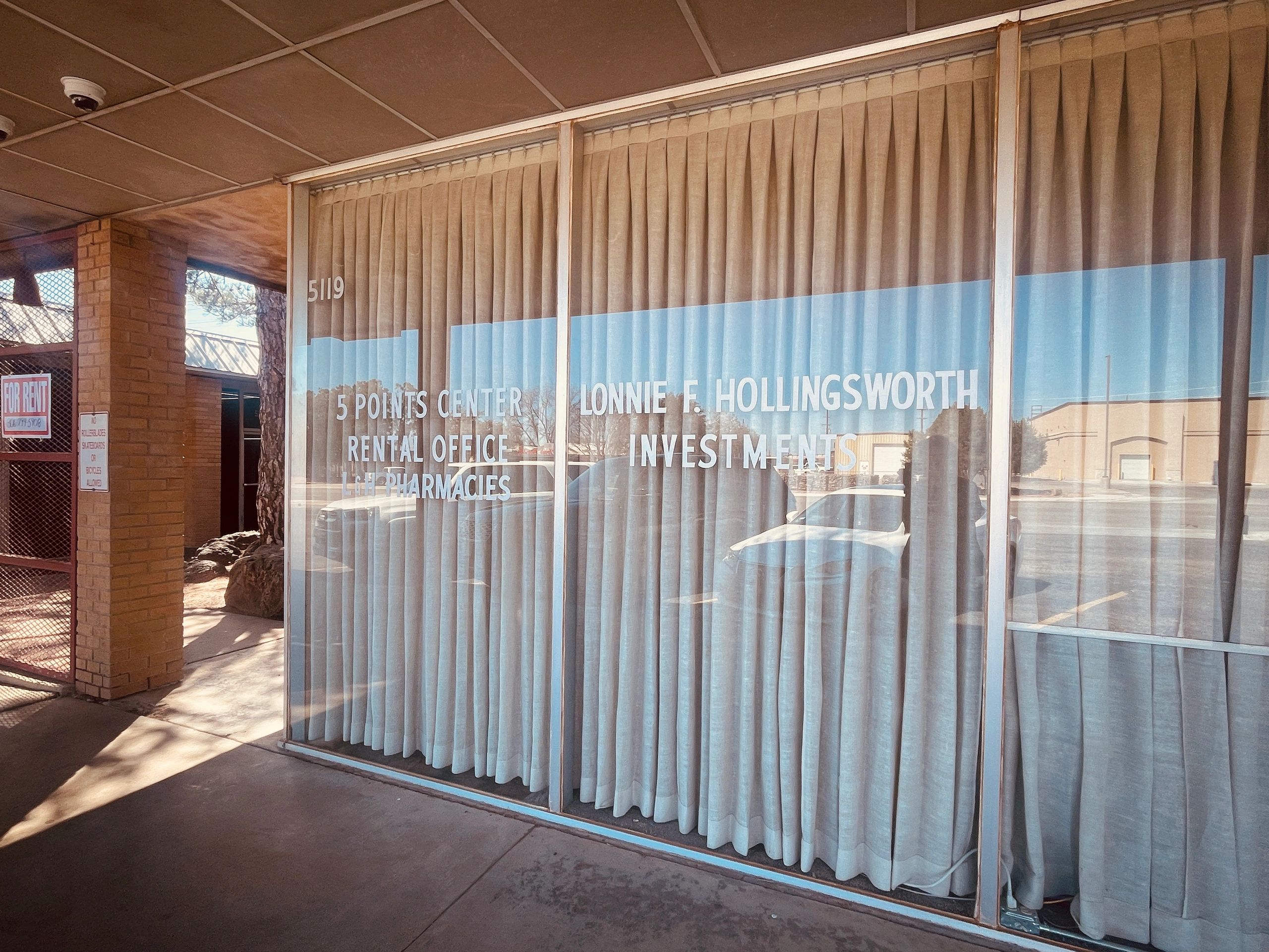 Lonnie Hollingsworth Investments