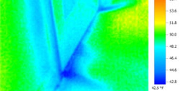 image of door with air leakage, cold air infiltration, infrared image, air tightness, air leakage