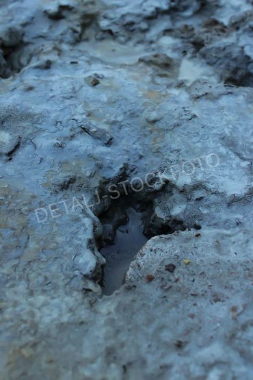 05. Blåleire etter regnvær.