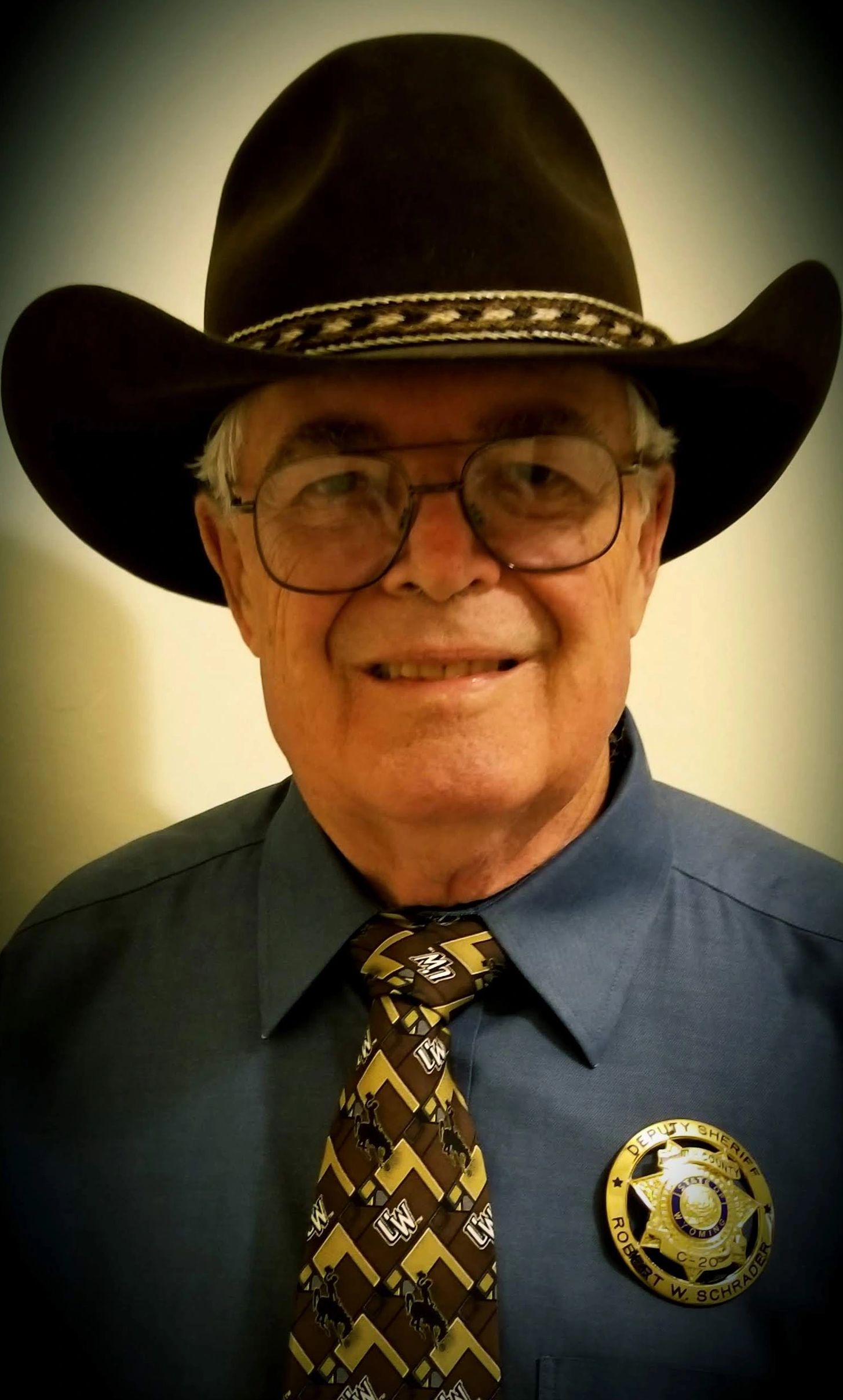 ROBERT  W.  SCHRADER  
AUTHOR OF  THE SHERIFF JERRY BURKLEY STORIES 