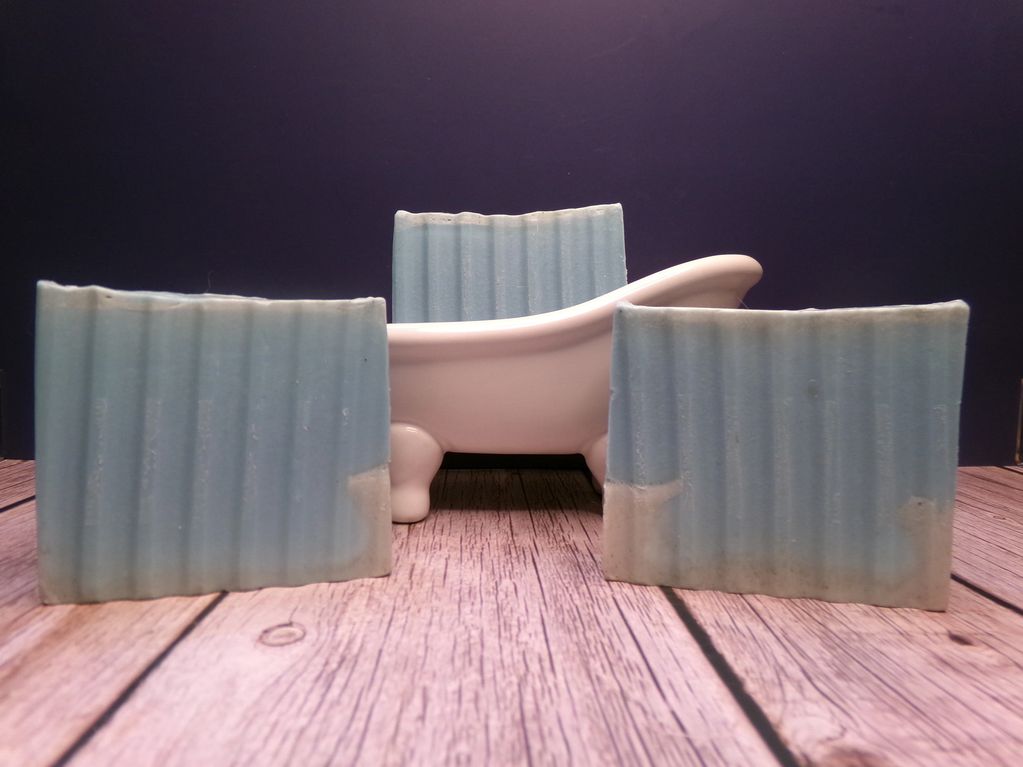 DRIFTWOOD & SEA SALT