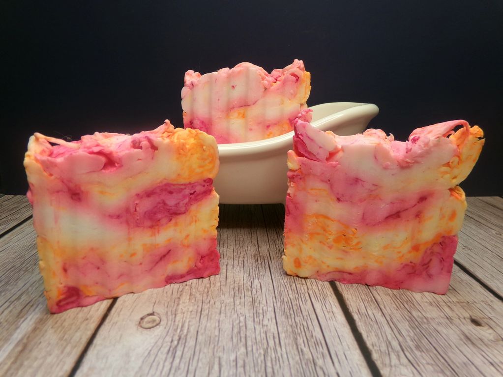 WHITE NECTARINE & PINK CORAL