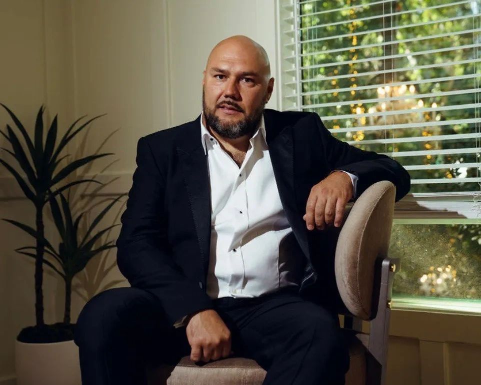 Looking to master YouTube and boost your online presence? Join Grigory Odnovol's YouTube Course