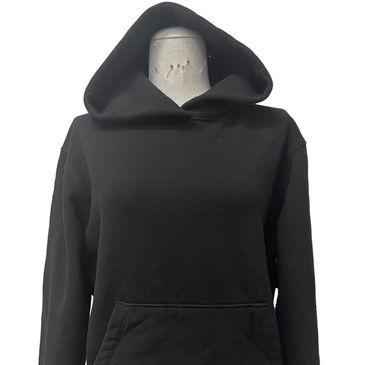 Black pullover hoodie sweatshirt