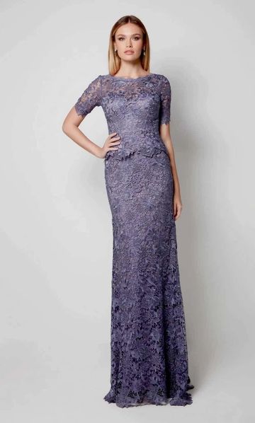 CLASSIC ELEGANT TIMELESS MOTHER OF THE BRIDE GROOM LACE EVENING GOWN GTA KITCHENER WATERLOO DRESS