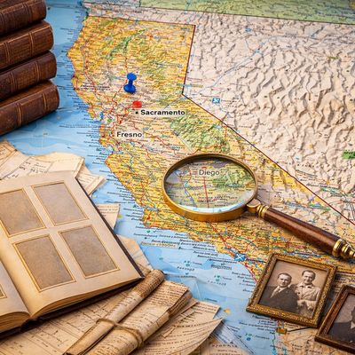 California map and magnifying glass representing probate heir search investigations