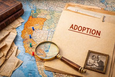 California adoption search investigator researches, locate birth relatives and assist reunification.