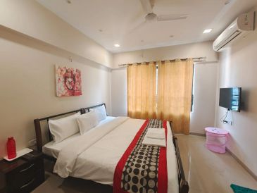 Standard room serviced apartments in Pune