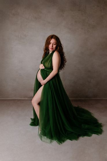 Maternity photo by Pause To Pose Photography. Peoria, Az