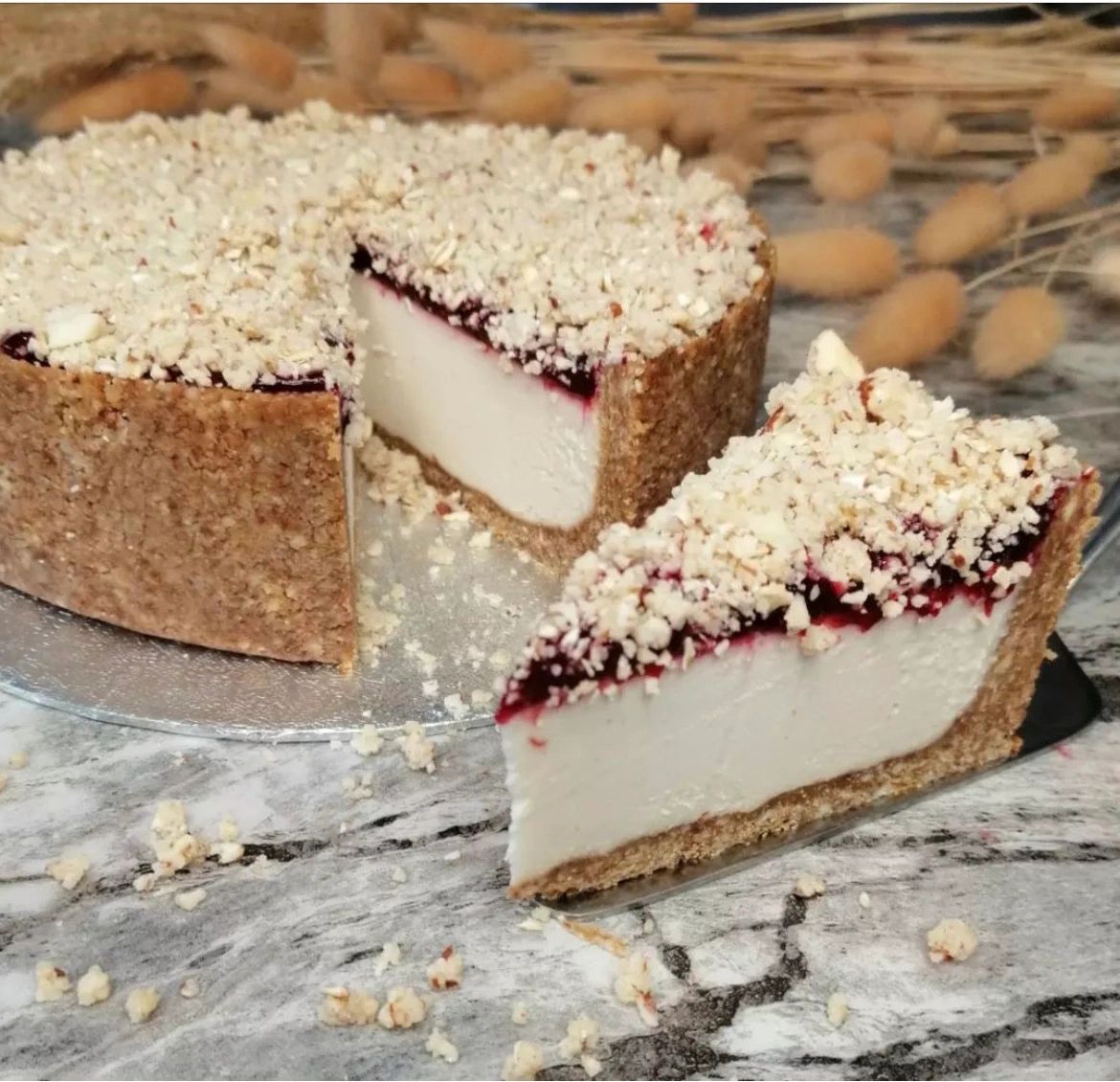 Vanilla & Berry Jam Cake Slice