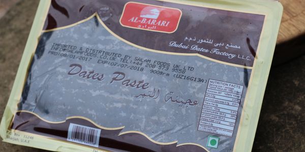1 kg vaccum pack of date paste