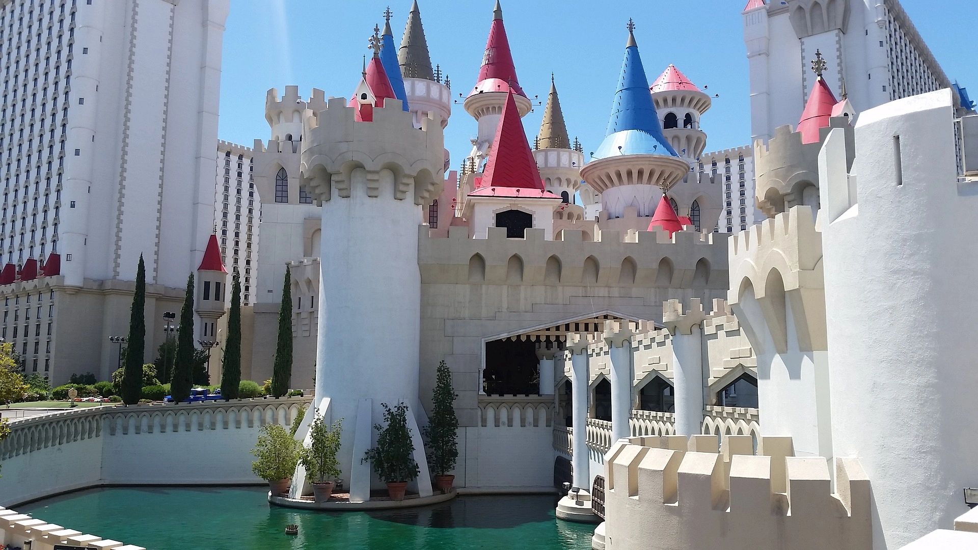 Excalibur Hotel & Casino Review: What To REALLY Expect If You Stay