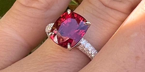 Discover custom, gemstone, and wedding cocktail rings with timeless beauty and elegance.