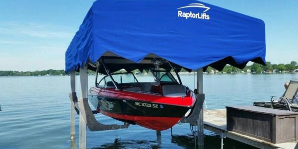 Raptor Shallow Water Boat Lift