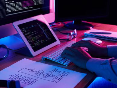 Implementación de Aplicaciones Transaccionales y Analíticas