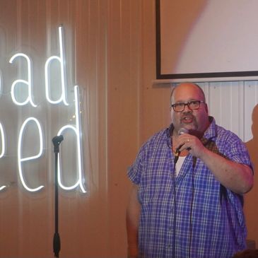 Larry bringing the laughs!