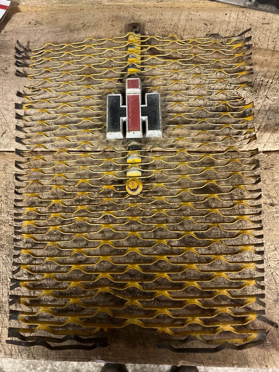 Cub Cadet Original Grill with Emblem