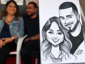 traditional caricatures event caricature art drawing live sketch damonarts damonrenthrope couple pic