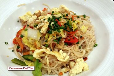 Meals in Vietnam Photos - Pad Thai