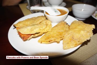 Meals in Vietnam Photos - Pancakes with Prawns and Bean Sprouts