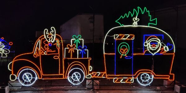 drive thru holiday christmas light show santa reindeer