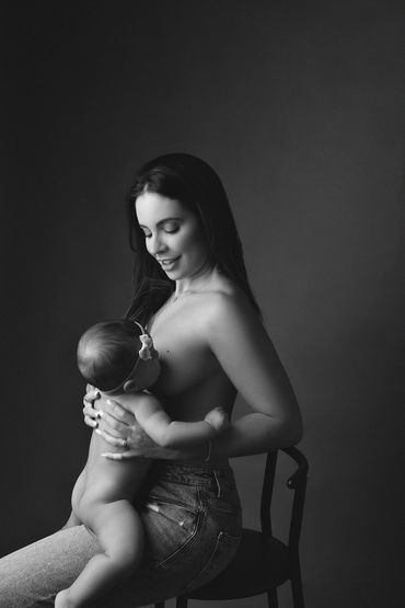 Ensaio entrelaçados em estudio em belo horizonte. Uma história de amor contada em preto e branco.