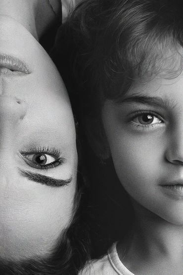 Ensaio entrelaçados em estudio em belo horizonte. Uma história de amor contada em preto e branco.