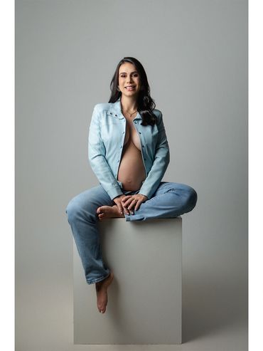 Ensaio gestante fashion em estúdio em Belo Horizonte